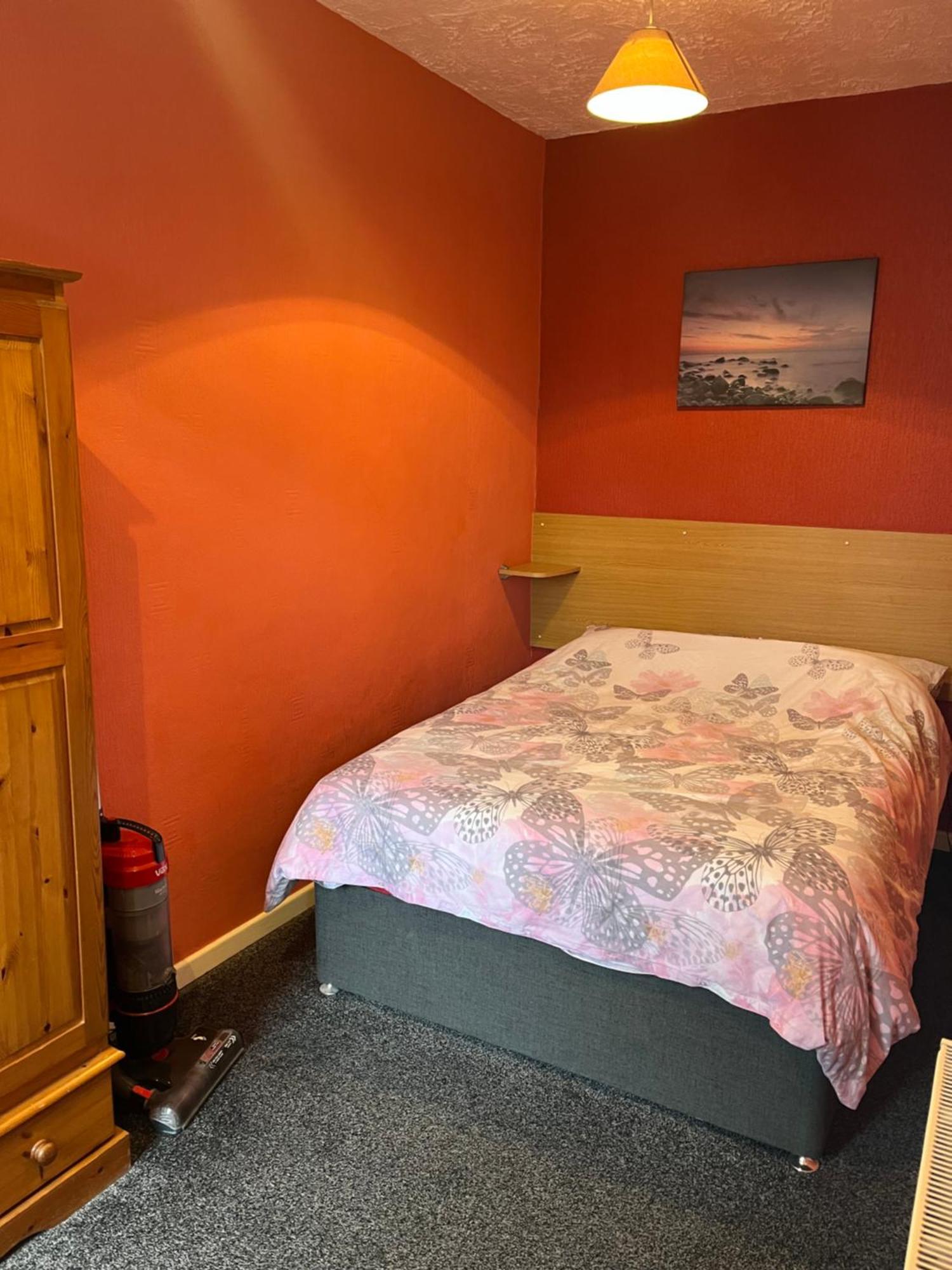 Lindisfarne Holiday Apartments - Families & Couples Only Blackpool Bagian luar foto
