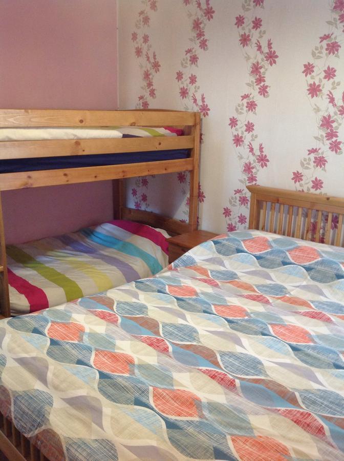 Lindisfarne Holiday Apartments - Families & Couples Only Blackpool Bagian luar foto
